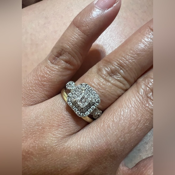 Vera Wang Love Collection Ring - Picture 4 of 13